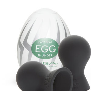 Linda & Chris - nipple teaser en het tenga ei